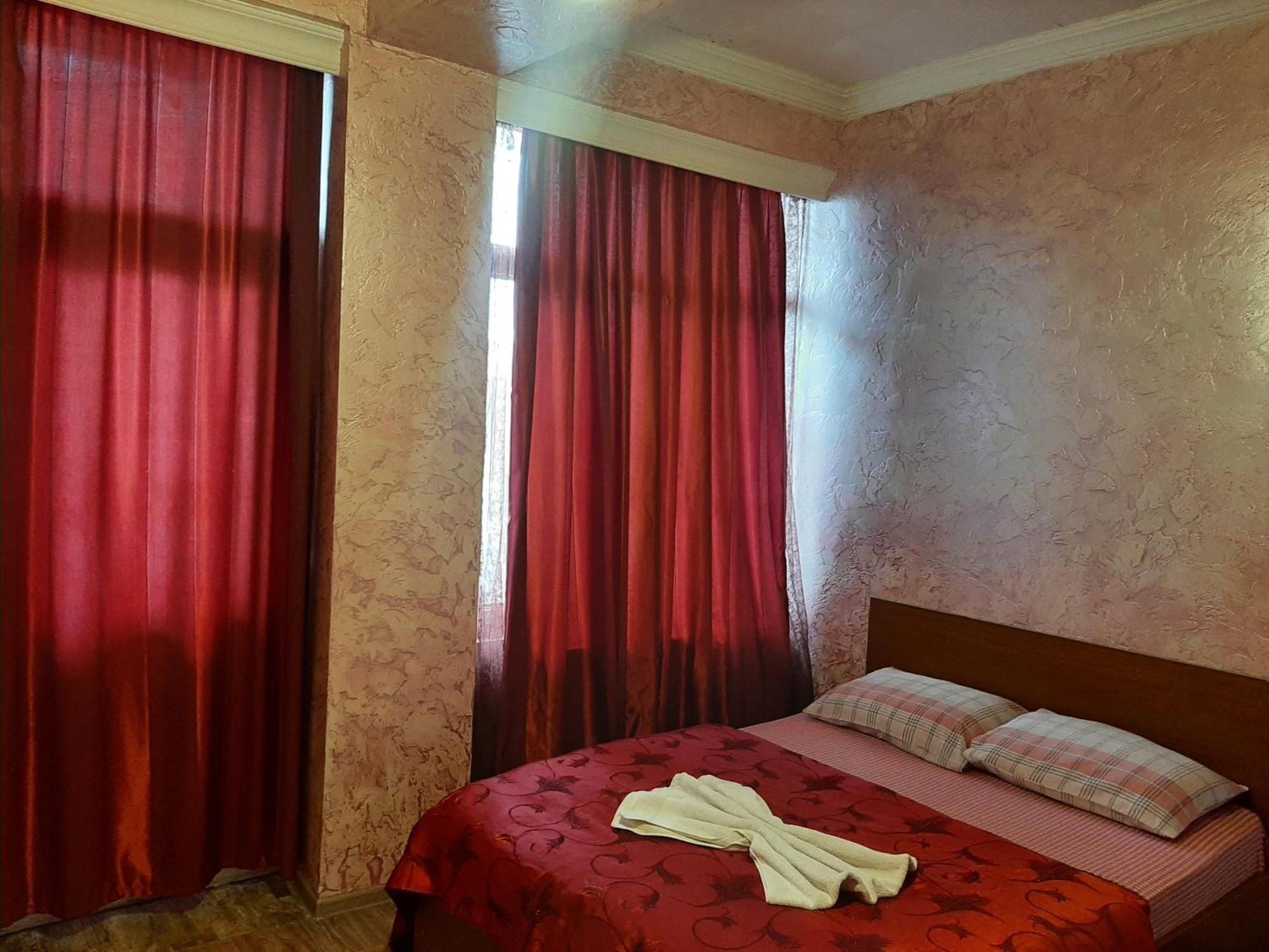 Tokaplus Batumi Exteriör bild