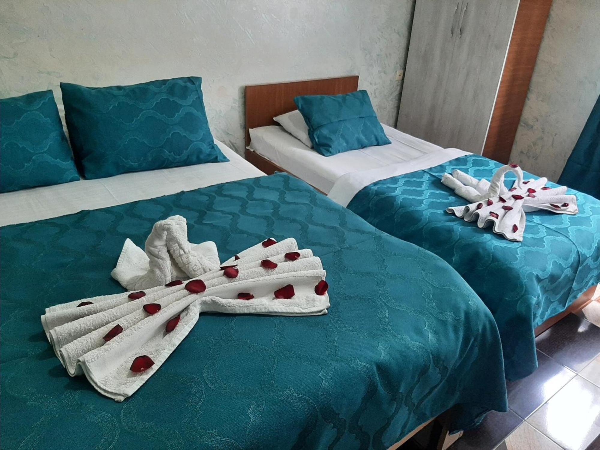 Tokaplus Batumi Exteriör bild