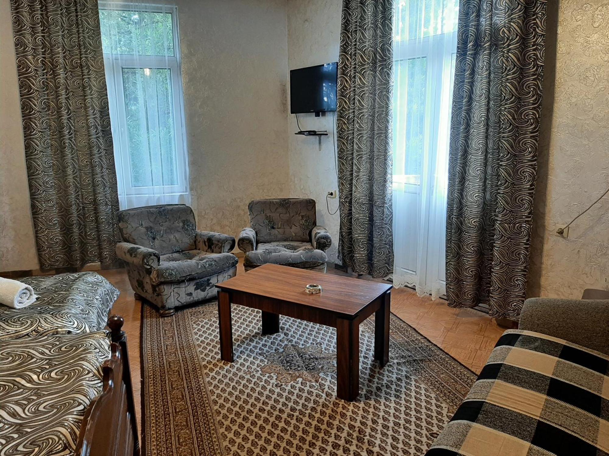 Tokaplus Batumi Exteriör bild